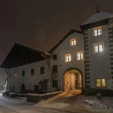 Plush Holiday In With Sauna Semesterbostad *